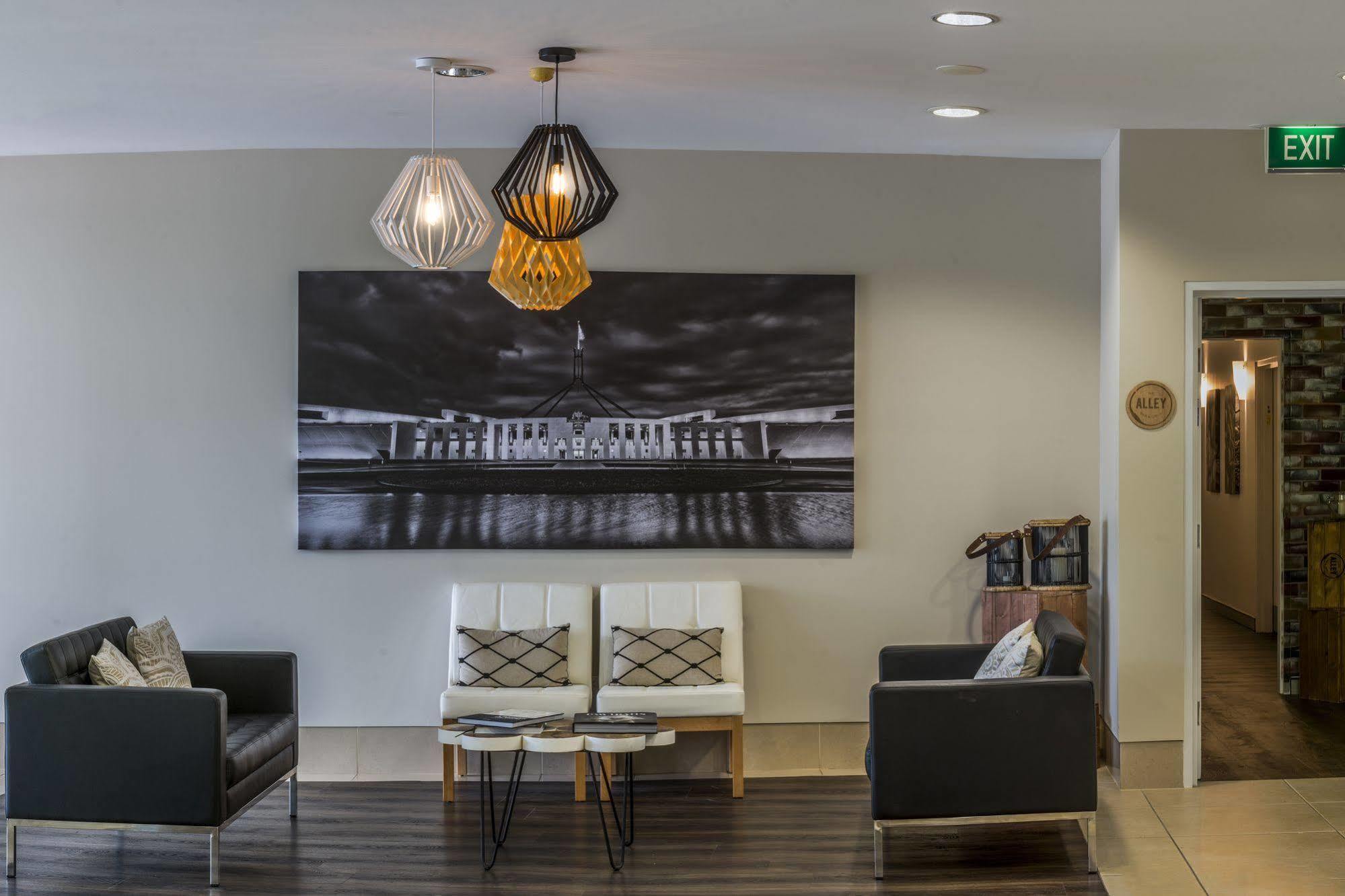 Pacific Suites Canberra Eksteriør bilde