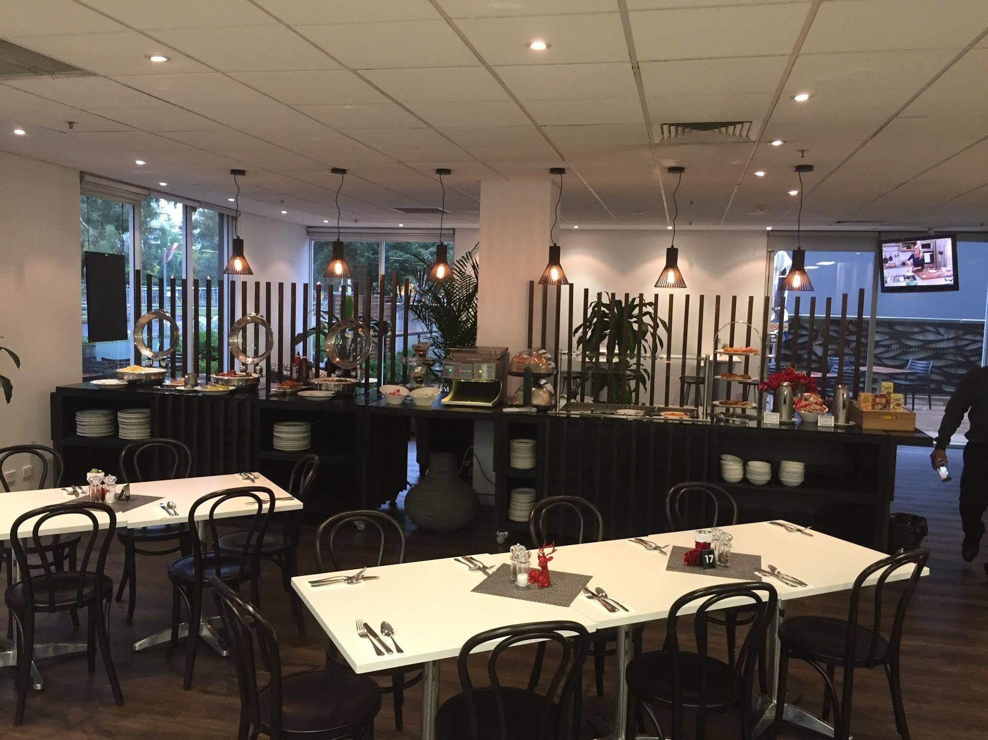Pacific Suites Canberra Eksteriør bilde
